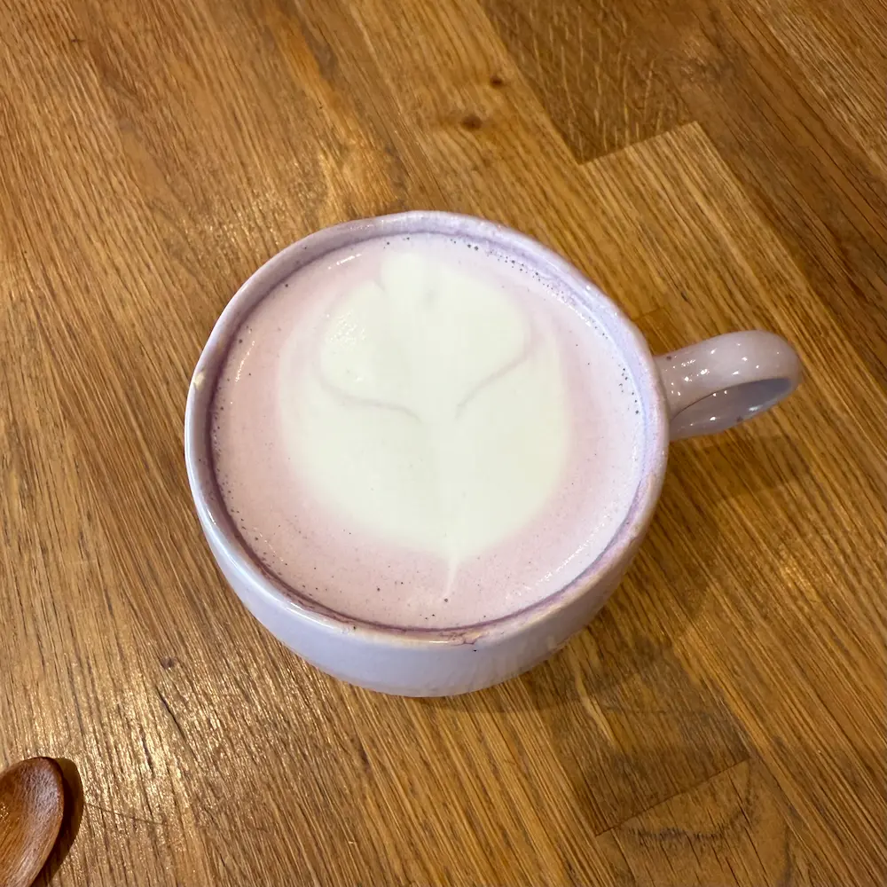 Ube latte